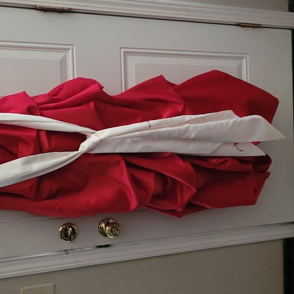 Morgan & Co. Strapless Prom Dress - Picture 6 of 11